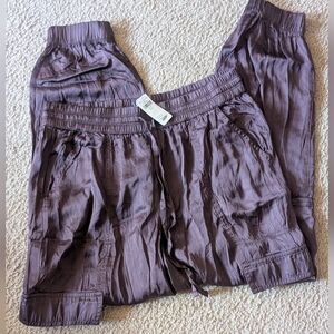 New With Tags Aerie Flowy Joggers Chocolate Brown Size Medium